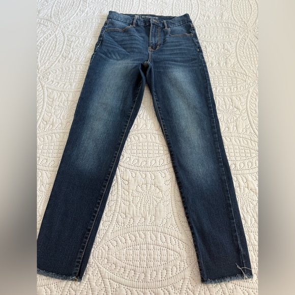 No Boundaries Blue Ankle Cropped Jeans - Picture 1 of 5